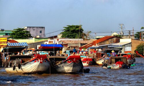 Can Tho Floating Market and Bo